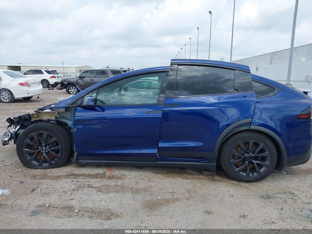 Tesla MODEL X 2024 7SAXCBE52RF456542 Image 13