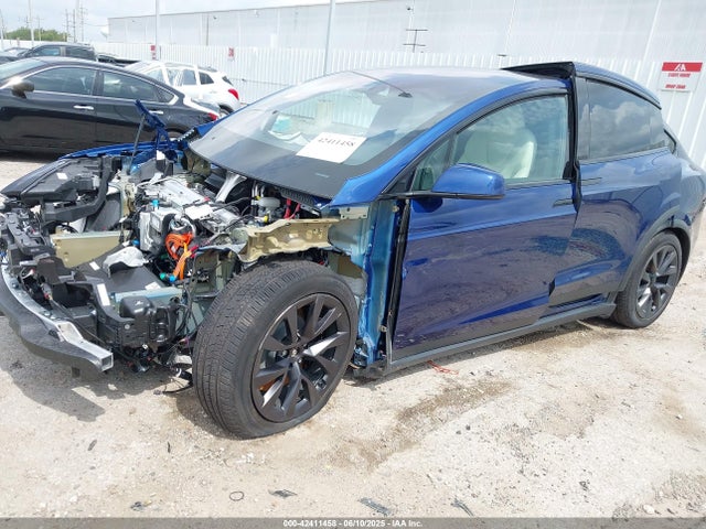 2024 TESLA MODEL X 7SAXCBE52RF456542 Photo 1