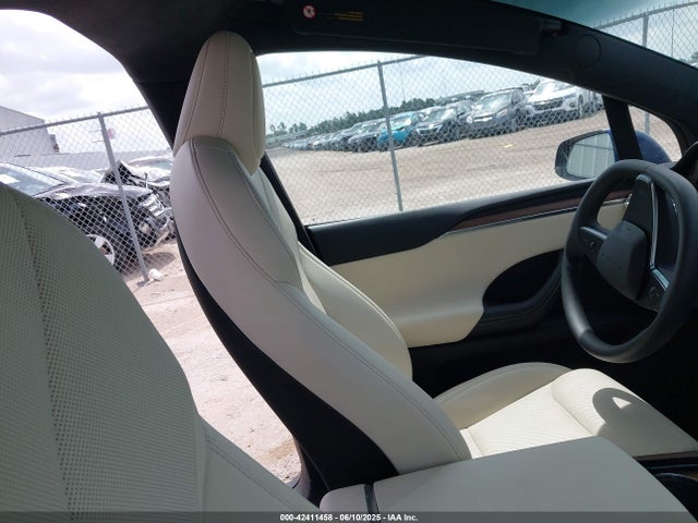 2024 TESLA MODEL X 7SAXCBE52RF456542 Photo 4