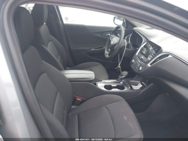 2024 CHEVROLET MALIBU 1G1ZD5ST4RF111783 Photo 4