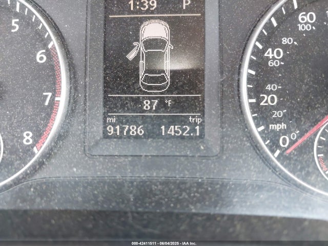 3VW4T7AJ1EM327419 Volkswagen Jetta