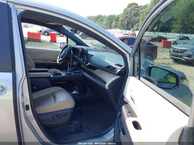 2021 TOYOTA SIENNA 5TDZRKEC3MS040149 Photo 4