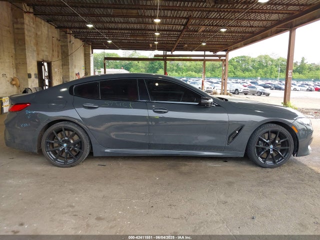 WBAGV8C0XNCH43670 BMW m850i