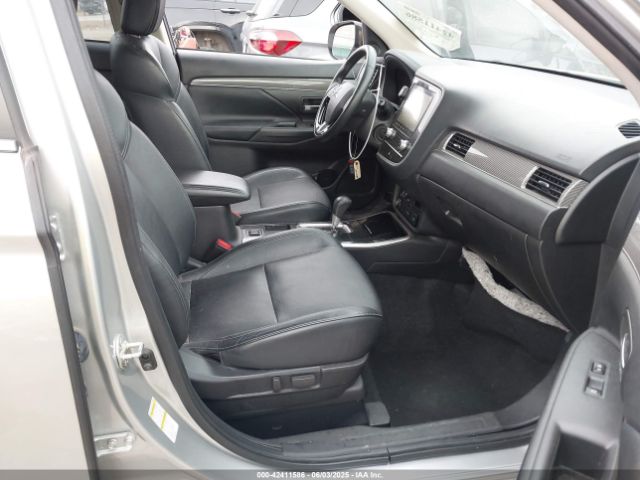 2020 MITSUBISHI OUTLANDER JA4AD3A30LZ035859 Photo 4