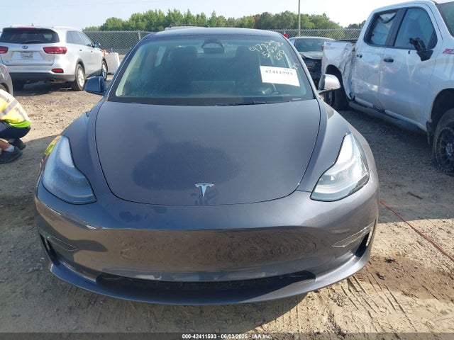 5YJ3E1EB2PF713900 Tesla MODEL 3