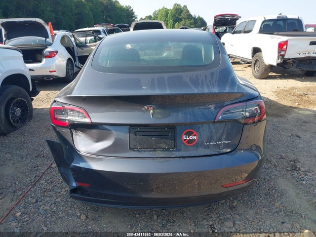5YJ3E1EB2PF713900 Tesla MODEL 3