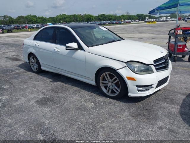 2014 MERCEDES-BENZ C 250 WDDGF4HB0EA963191