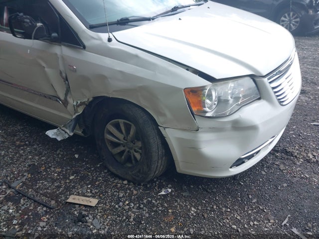 2C4RC1CG9ER425968 Chrysler Town & Country Touring-l 30th Anniversary