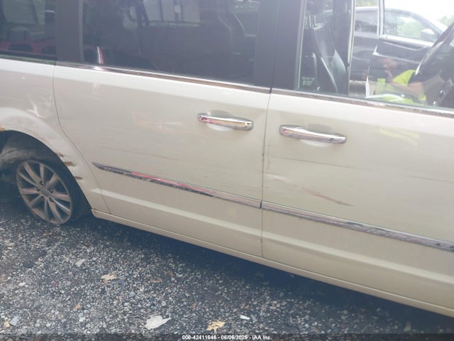2C4RC1CG9ER425968 Chrysler Town & Country Touring-l 30th Anniversary