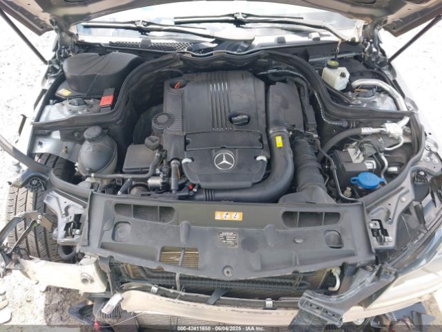 2013 MERCEDES-BENZ C 250 WDDGJ4HB3DF944912 Photo 9