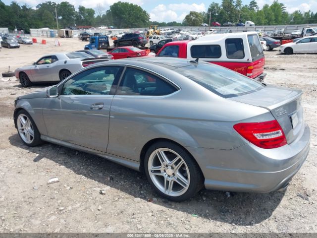2013 MERCEDES-BENZ C 250 WDDGJ4HB3DF944912 Photo 2