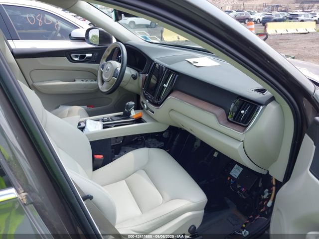2021 VOLVO XC60 YV4102DK5M1734139 Photo 4