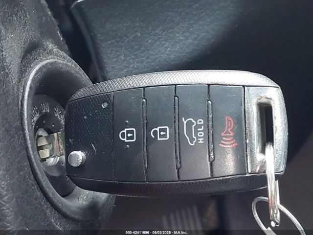 5XYKT3A67EG502722 KIA SORENTO LX