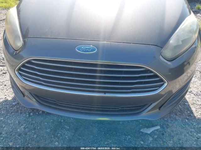 3FADP4EE9FM128869 Ford FIESTA SE