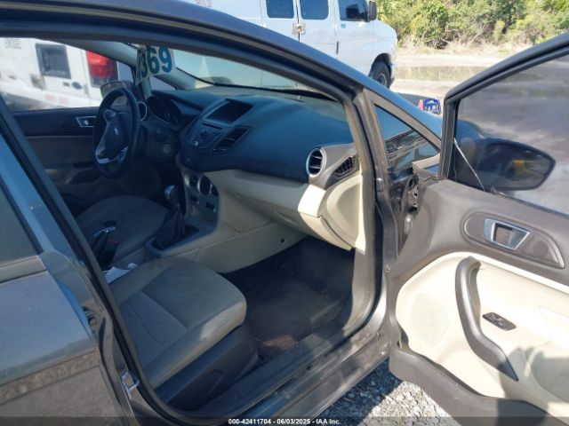 3FADP4EE9FM128869 Ford FIESTA SE