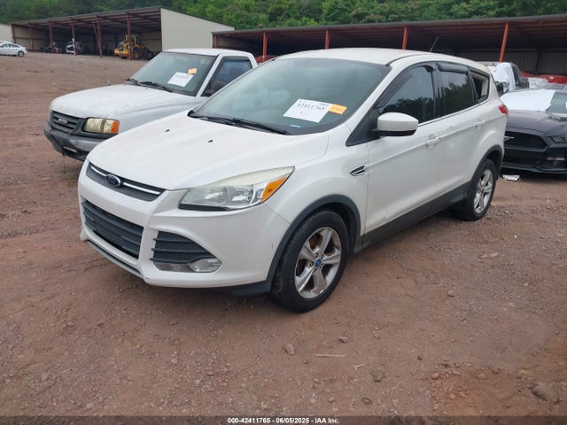 1FMCU0GX8EUA34901 Ford ESCAPE SE
