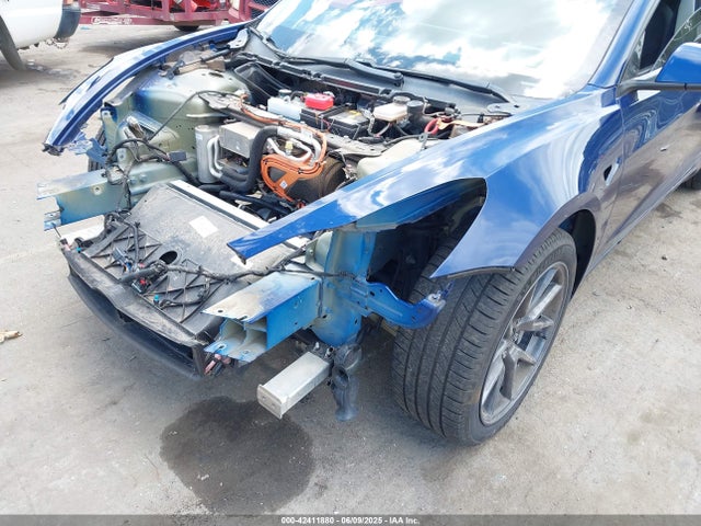5YJ3E1EB9MF974887 Tesla MODEL 3