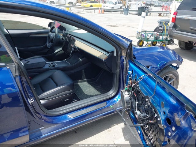 2021 TESLA MODEL 3 5YJ3E1EB9MF974887 Photo 4