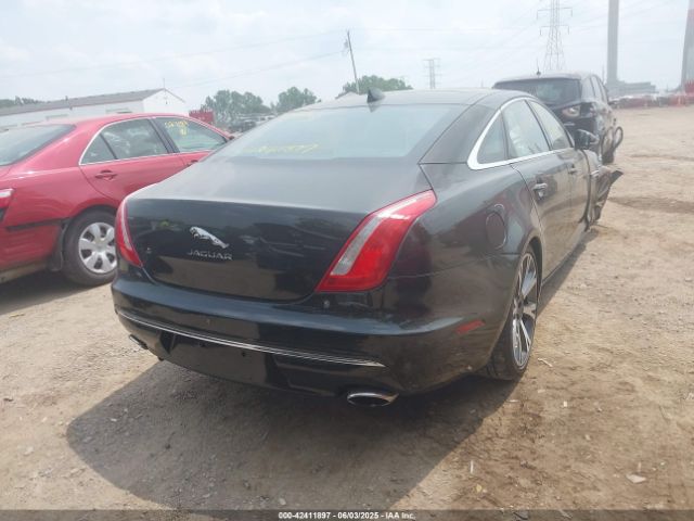 2017 JAGUAR XJ SAJWJ2GD4H8W05326 Photo 3
