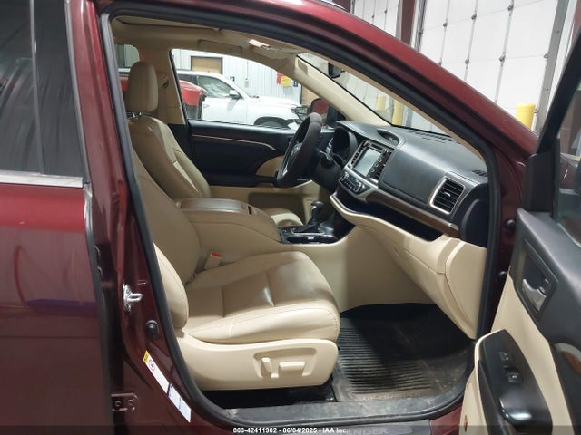 5TDDKRFH2GS243247 Toyota 2gr-fe