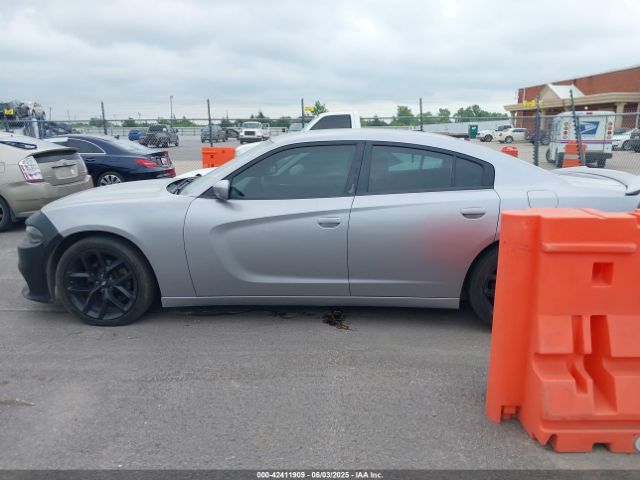 2C3CDXBG8HH546321 Dodge Charger Se Rwd