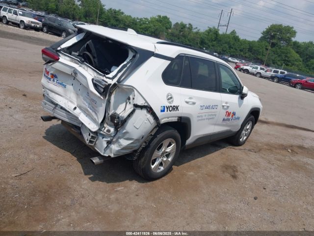 2T3P1RFV1MC209897 Toyota Rav4 Xle