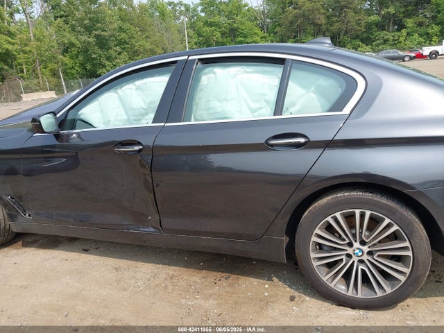 WBAJA7C52JWA74679 BMW 530i Xdrive