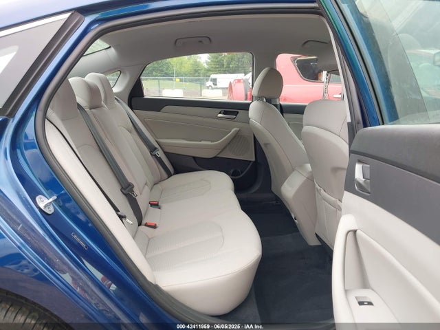 5NPE34AF1JH688070 Hyundai SONATA SEL