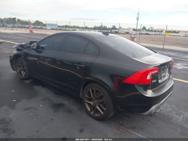 2017 VOLVO S60 YV126MFL8H2422804 Photo 2