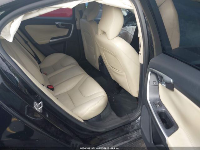 2017 VOLVO S60 YV126MFL8H2422804 Photo 7