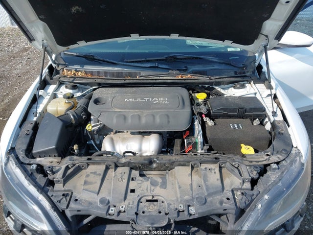 1C3CCCCB7FN544904 Chrysler 200