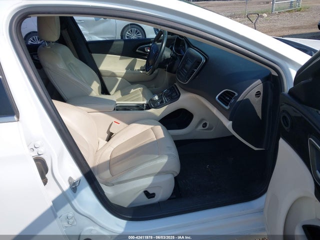 1C3CCCCB7FN544904 Chrysler 200