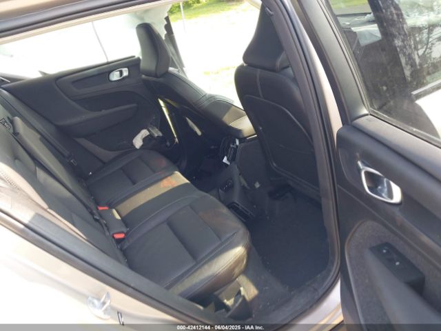 2024 VOLVO XC40 YV4L12UKXR2222285 Photo 7