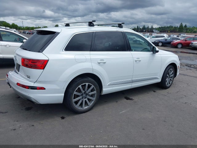 2017 AUDI Q7 WA1LAAF70HD037665 Photo 3