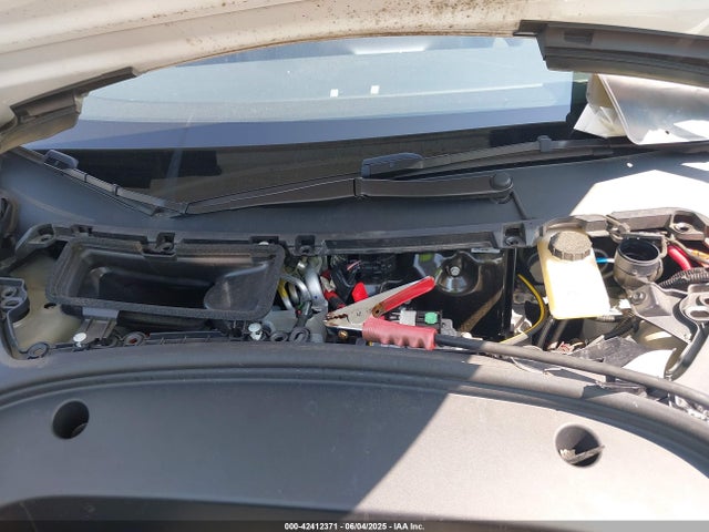 2023 TESLA MODEL 3 5YJ3E1EA5PF555642 Photo 9