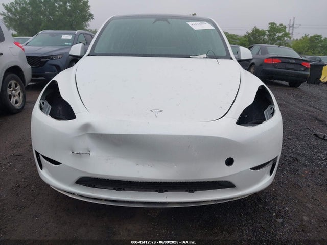 7SAYGDEE8RF150210 Tesla Model Y