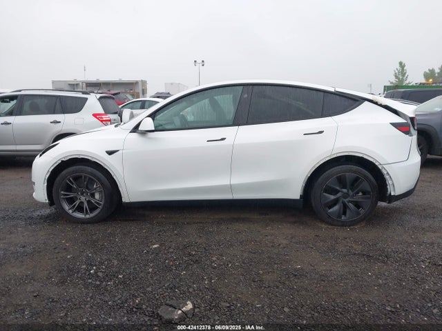 7SAYGDEE8RF150210 Tesla Model Y