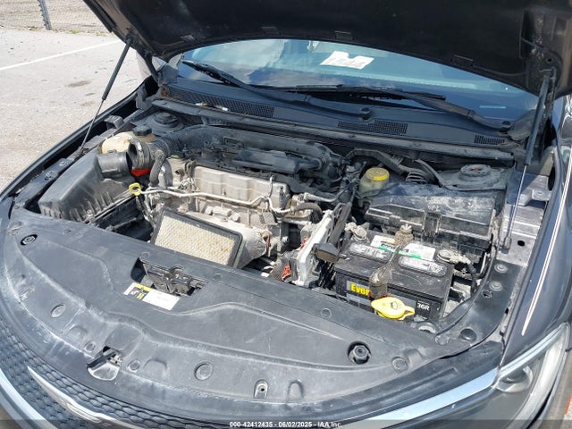 Chrysler 2016 2016 1C3CCCAB8GN138554 Image 10