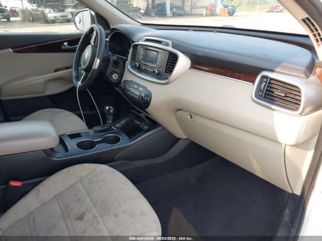 5XYPG4A51HG213122 KIA Sorento 3.3l Lx