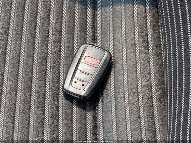 2021 TOYOTA CAMRY 4T1T11BKXMU020152 Photo 10