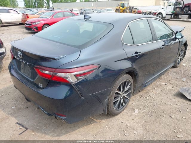 2021 TOYOTA CAMRY 4T1T11BKXMU020152 Photo 3