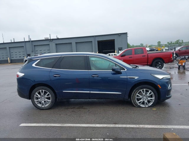 5GAERBKW3PJ128439 Buick lfy
