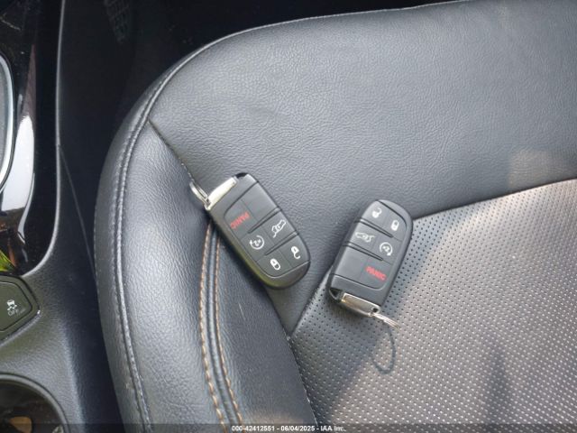 2019 JEEP COMPASS 3C4NJDCB0KT817868 Photo 10