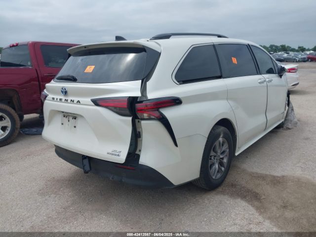 2021 TOYOTA SIENNA 5TDYRKEC9MS031404 Photo 3