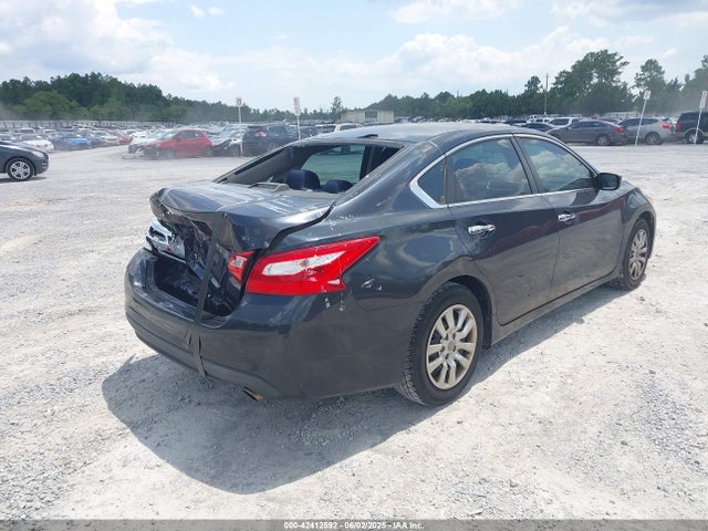 1N4AL3AP5GC209578 Nissan 2016