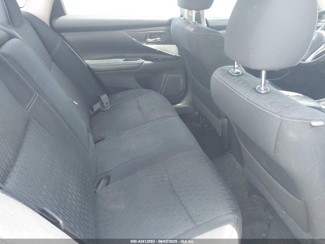 1N4AL3AP5GC209578 Nissan 2016