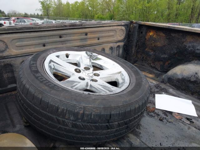 1C6RR7FG7KS658598 RAM 1500 Classic Tradesman  4x4 6'4 Box