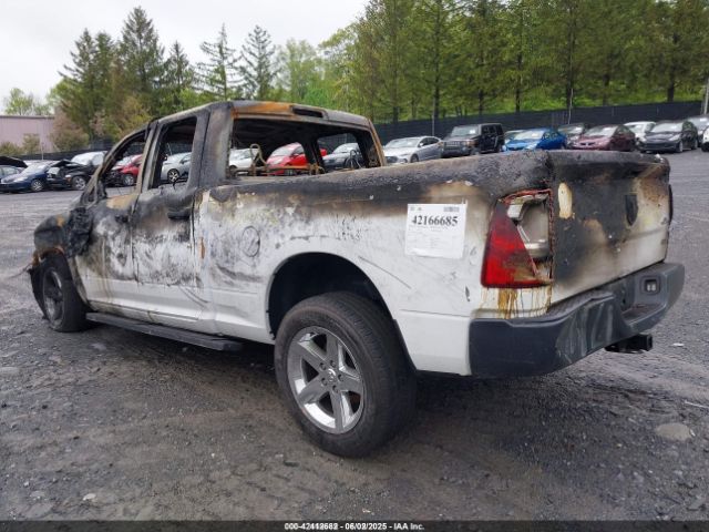 1C6RR7FG7KS658598 RAM 1500 Classic Tradesman  4x4 6'4 Box