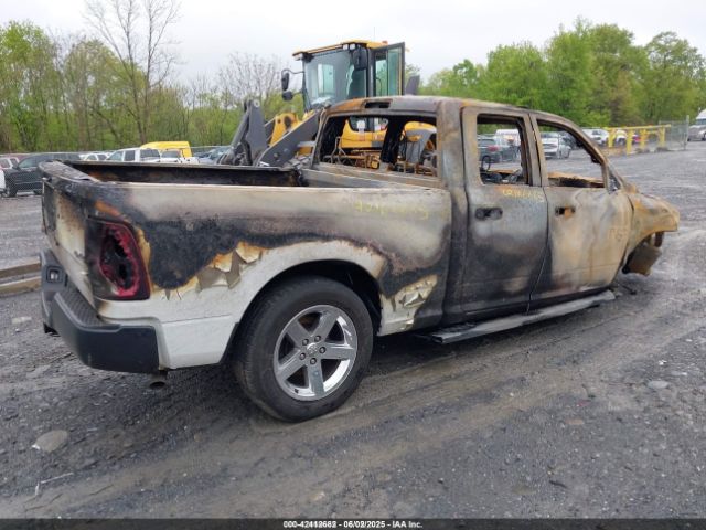 1C6RR7FG7KS658598 RAM 1500 Classic Tradesman  4x4 6'4 Box