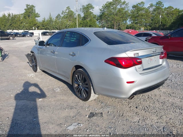 JN1BY1AR0HM770498 Infiniti 2017